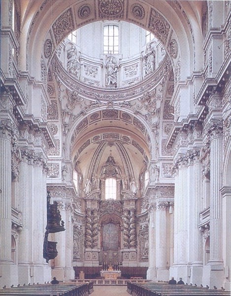 053-Интерьер церкви Святого Гаэтана
